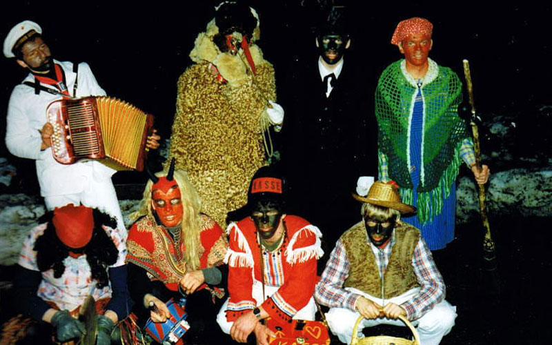 Bärengruppe aus dem Jahr 1981